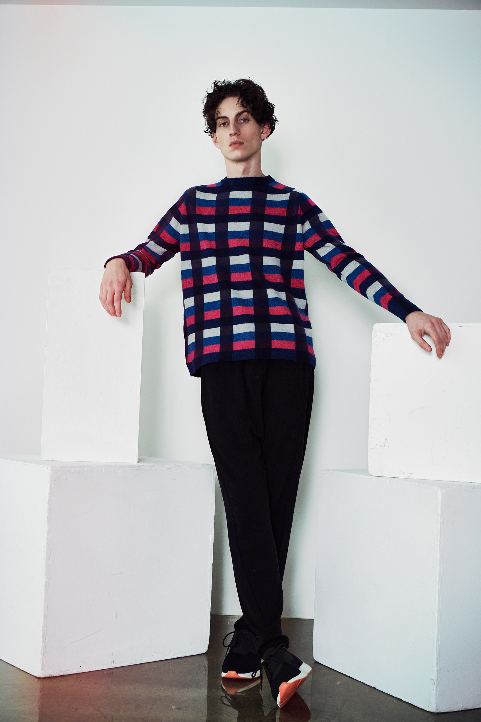 ＊  Creative Director : Hiroki Wakisaka  / Producer : Shinji Ashino(WAG INC.) / Styling : Kanenori Mori  / Hair : TAKESHI(sept) / Model : Reuben Chapman(Image Models )/ Special thanks to ; Hiromi Kawakami