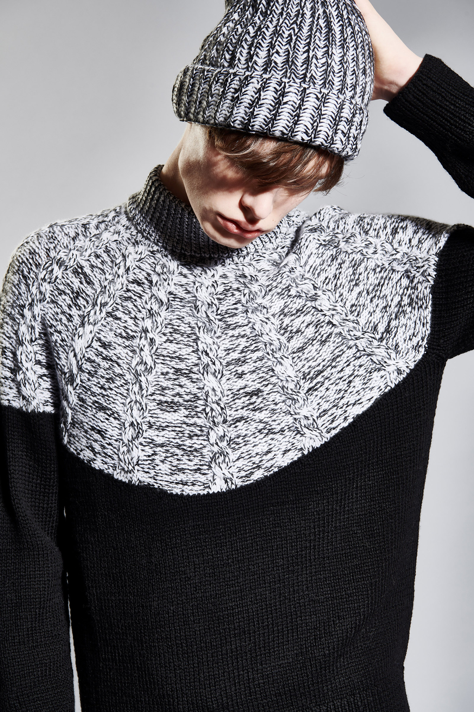 ＊  Creative Director : Hiroki Wakisaka  / Producer : Hiromi Kawakami / Hair : TAKESHI(sept) / Model : Matej.Cihlar / Cordinator : Satoko Kinoshita 