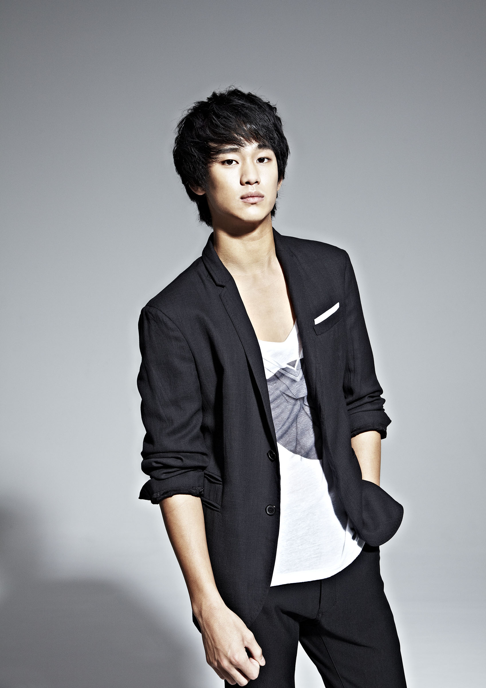 Kim Soo-hyun / キム・スヒョン , ELLE JAPON , magazine